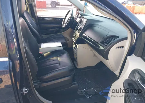 2015 Chrysler Town & Country Touring from USA, damaged, VIN 2C4RC1BG1FR661825